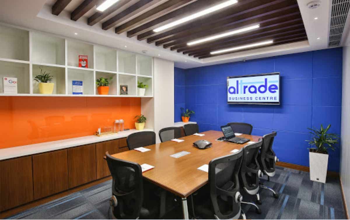 Altrade Platina Building image 3