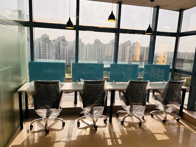 SevenHive Coworking image 2